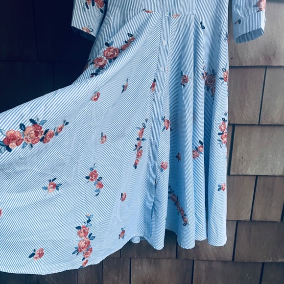 Gracia Women's Striped and Embroidered Flowers Midi Shirt Dress Size Small - Picture 7 of 12
